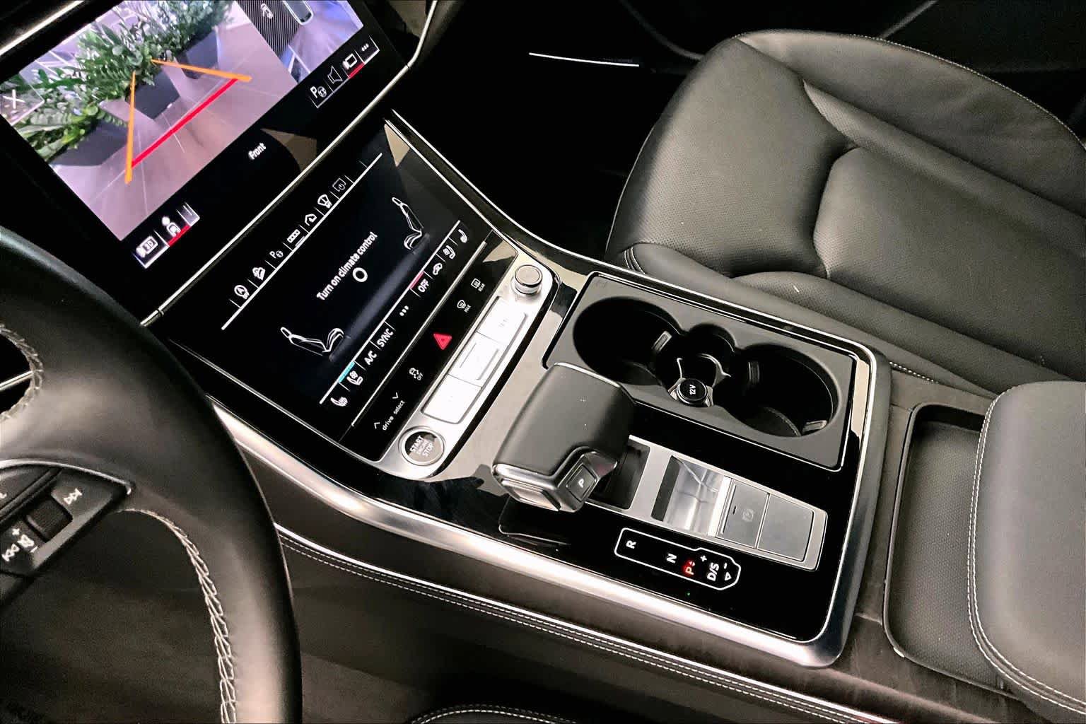 Used 2023 Audi Q8 Prestige w/ Prestige Package AWD/4WD image 17