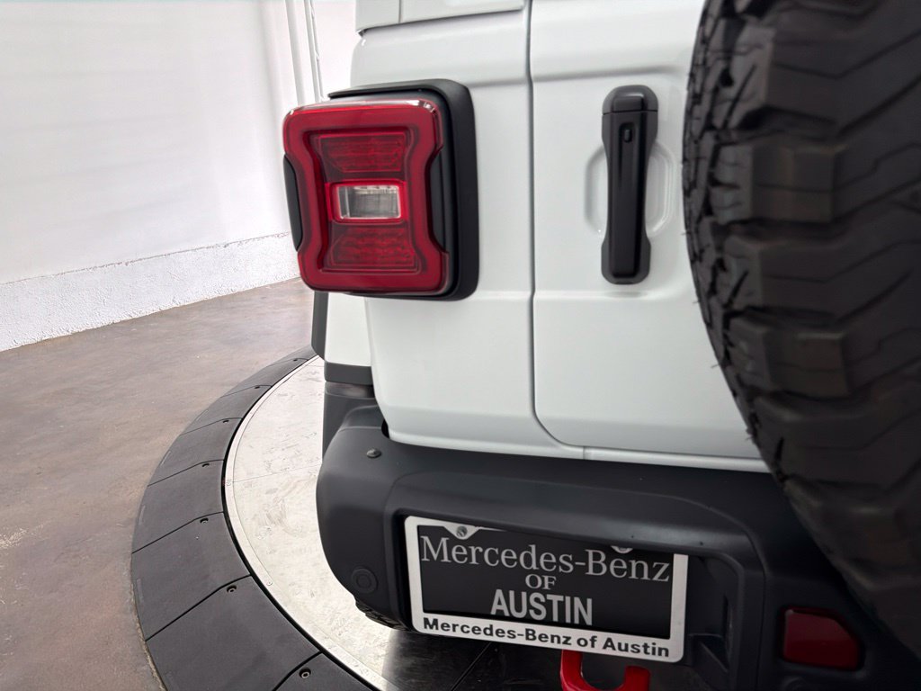 Used 2024 Jeep Wrangler Unlimited Rubicon AWD/4WD image 12
