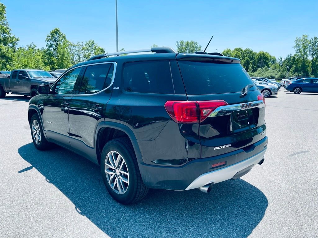 Used 2017 GMC Acadia SLE w/ Driver Alert Package I AWD/4WD image 3
