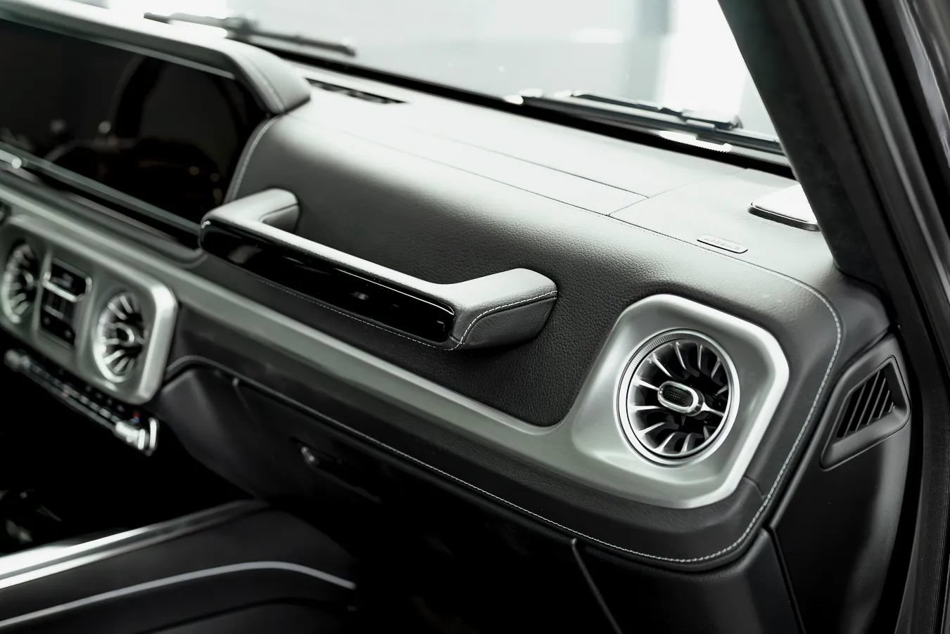 Used 2025 Mercedes-Benz G 63 AMG 4MATIC image 23