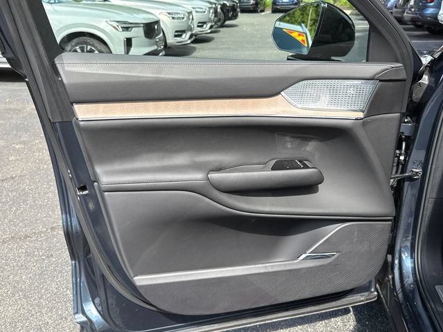 Certified 2025 Volvo EX90 Ultra AWD/4WD image 9