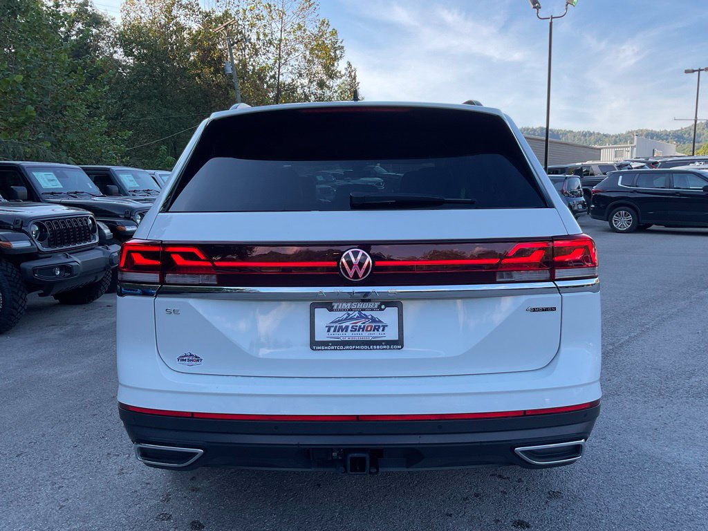 Used 2025 Volkswagen Atlas SE AWD/4WD image 5