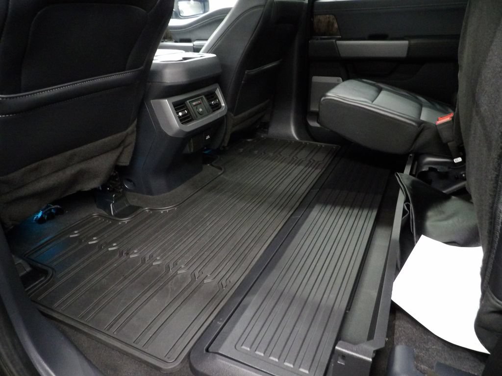 Used 2024 Ford F350 Lariat w/ Lariat Ultimate Package AWD/4WD image 58