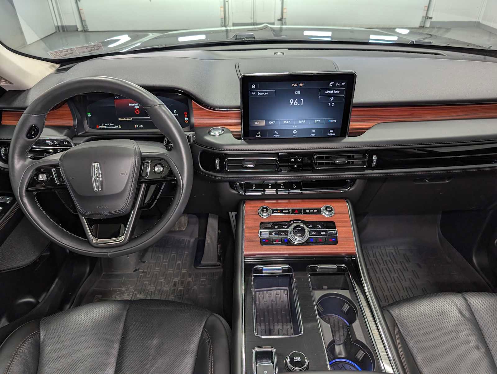 Used 2024 Lincoln Aviator Reserve w/ Elements Package Plus image 17