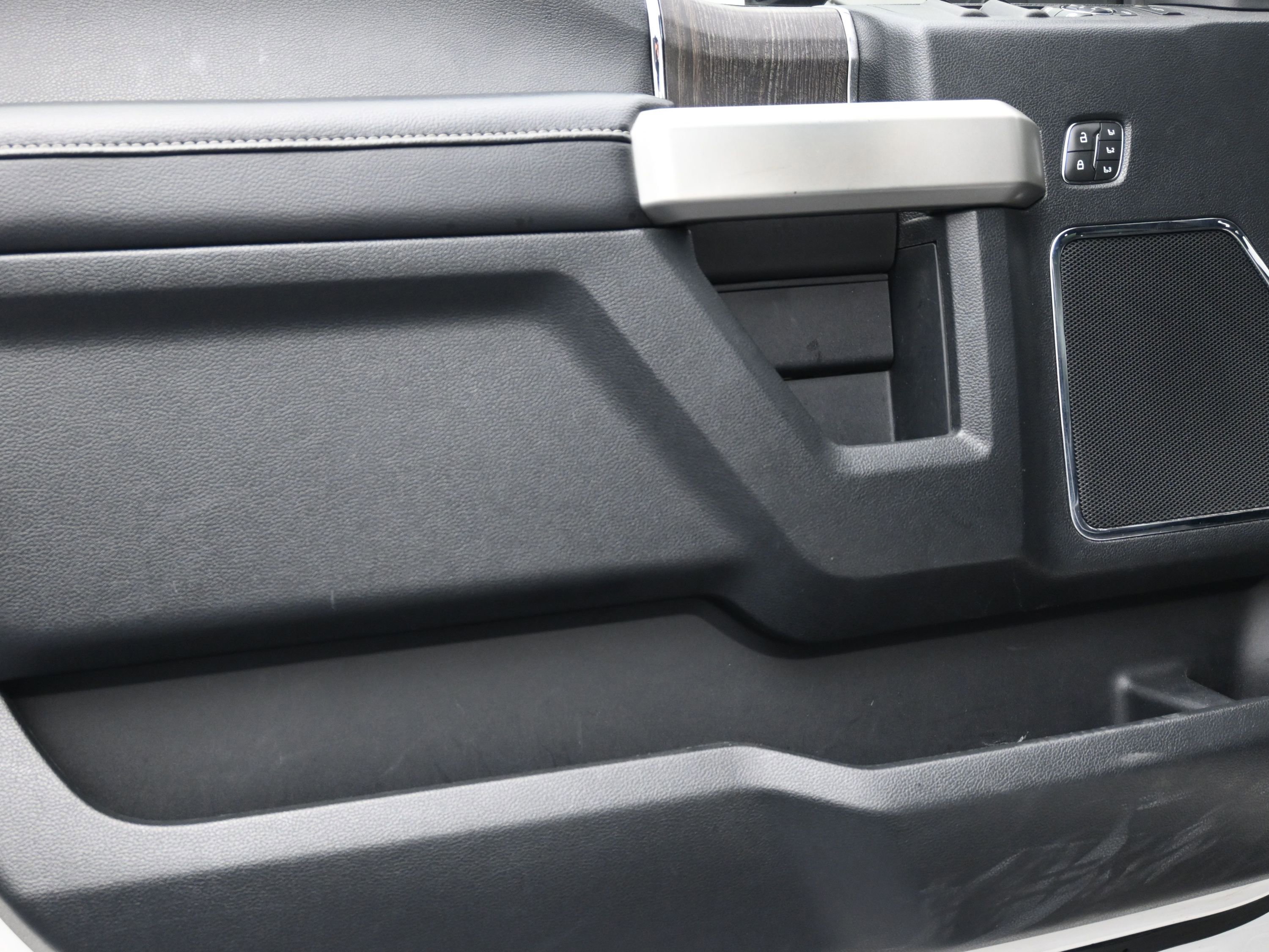 Used 2021 Ford F250 Lariat w/ Lariat Ultimate Package image 15