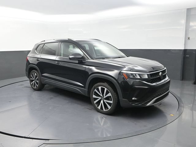 Used 2024 Volkswagen Taos SE FWD image 10