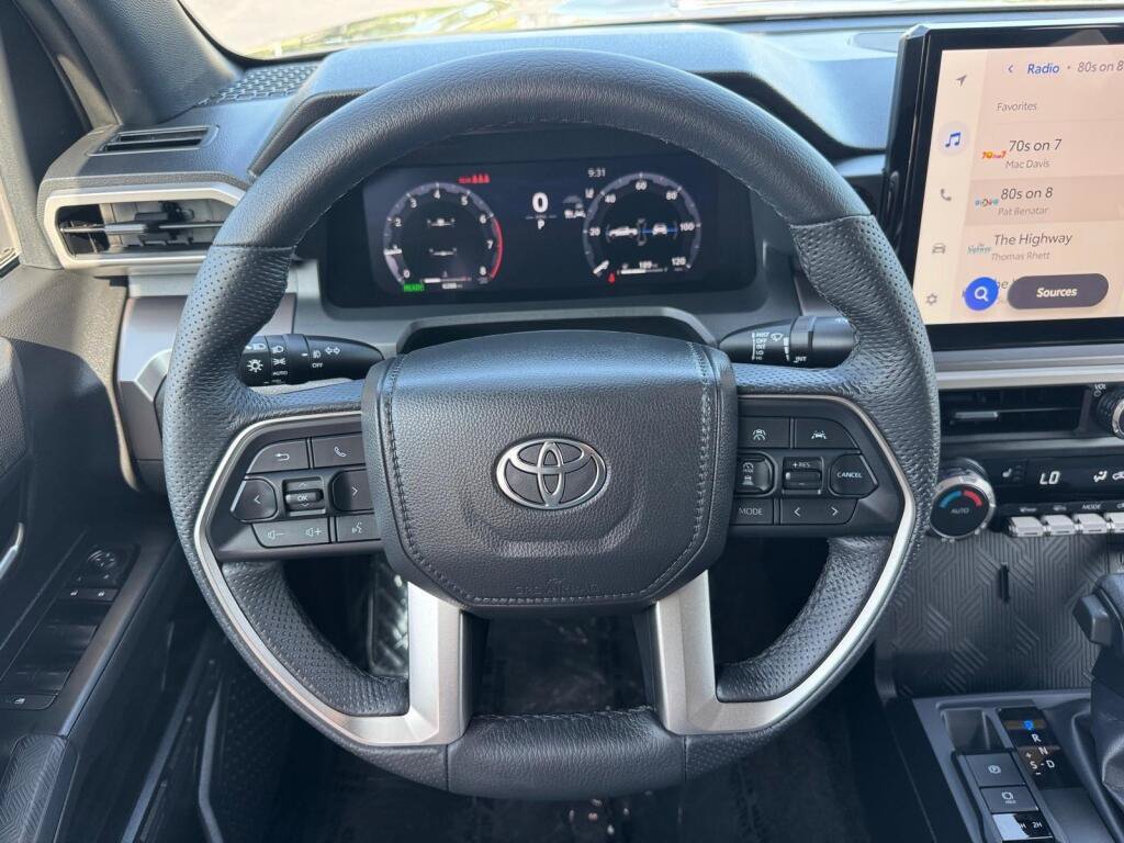 Certified 2025 Toyota Tacoma TRD Sport AWD/4WD image 9