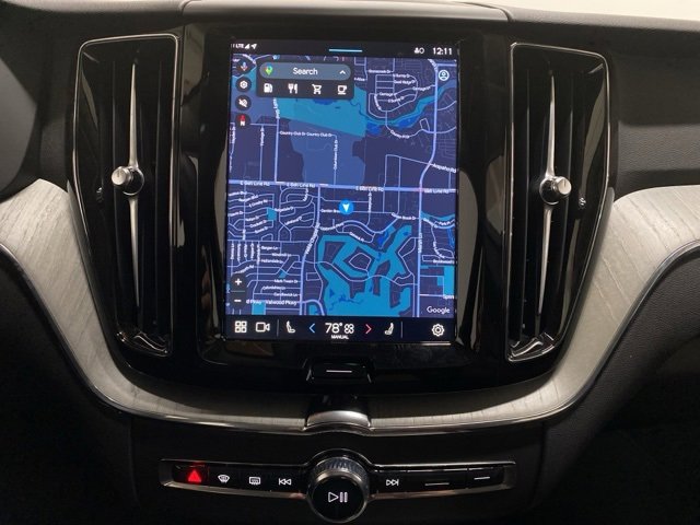 Used 2025 Volvo XC60 B5 Plus image 43