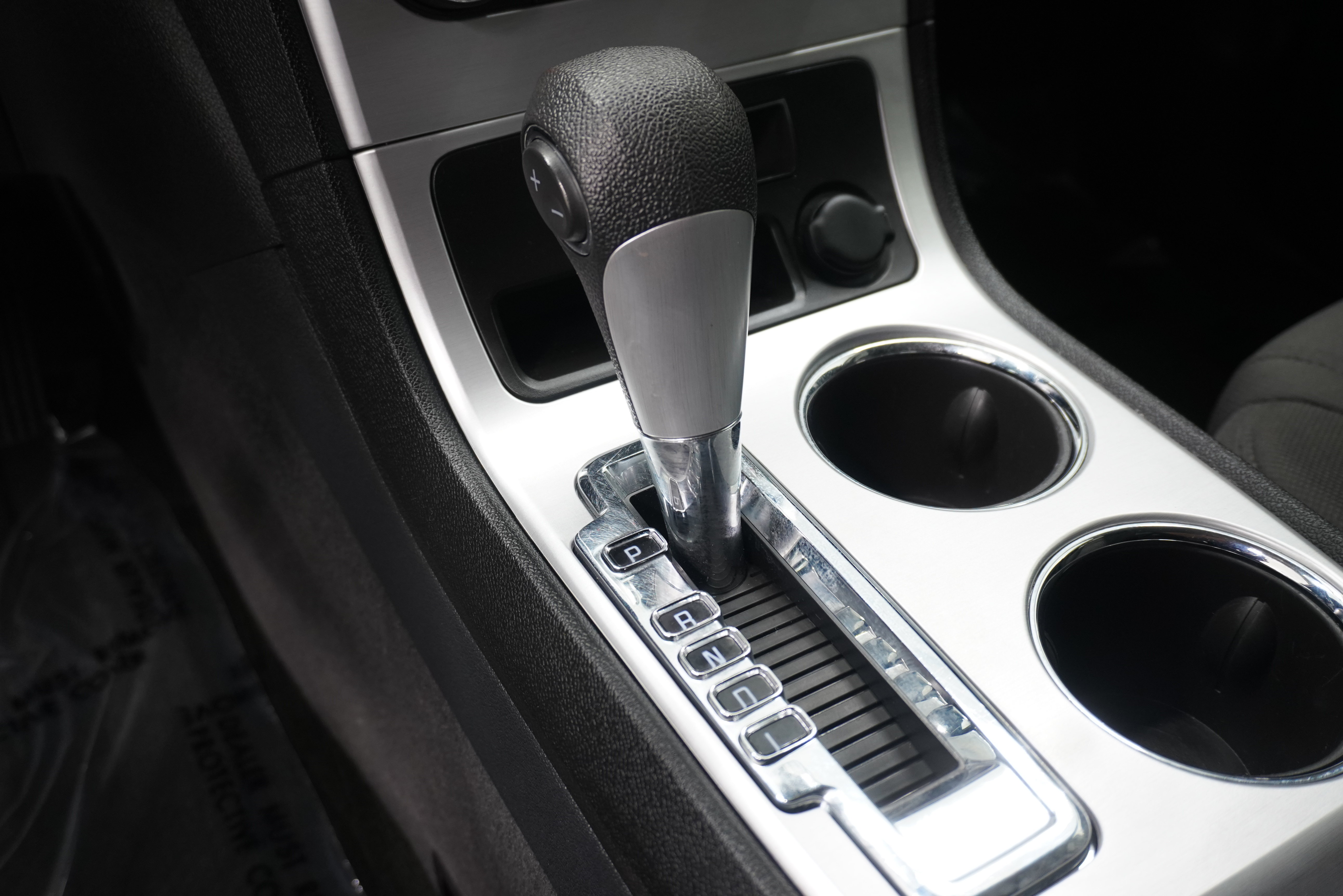 Used 2012 GMC Acadia SL FWD image 22