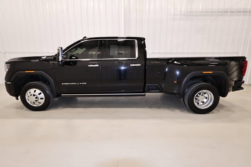 Used 2026 GMC Sierra 3500 Denali Ultimate image 6
