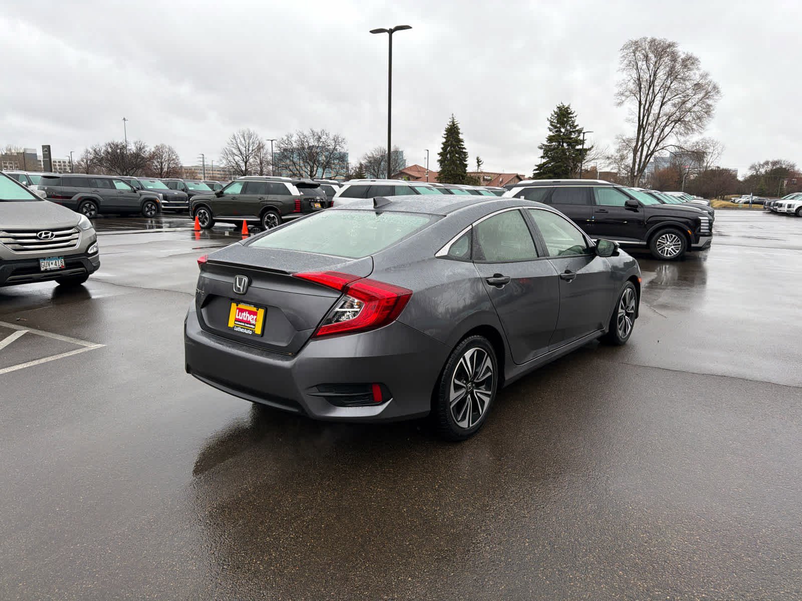 Used 2018 Honda Civic EX-L image 2