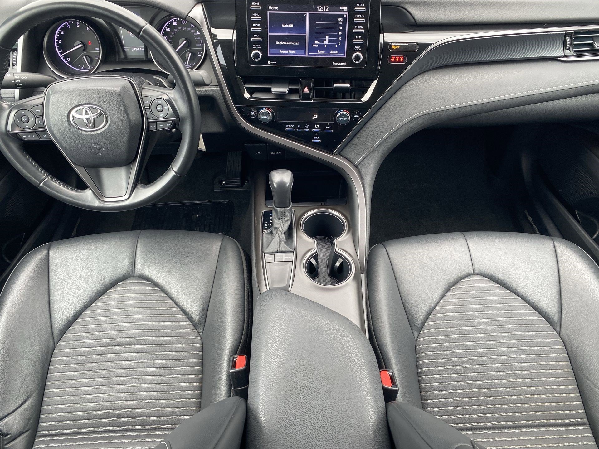 Used 2022 Toyota Camry SE image 22