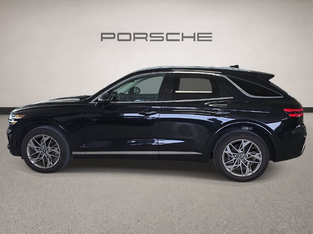 Used 2022 Genesis GV70 2.5T w/ Select Package AWD/4WD image 2