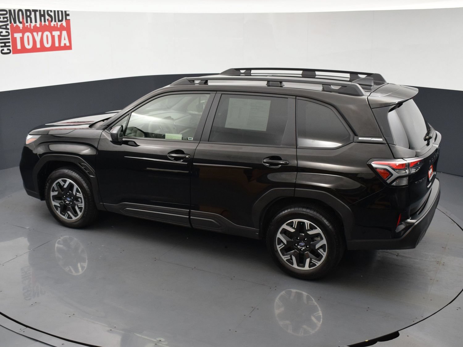 Used 2025 Subaru Forester Premium AWD/4WD image 23