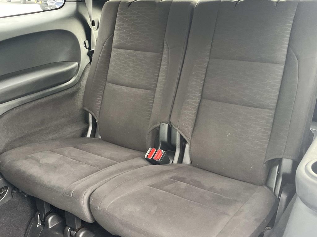 Used 2019 Dodge Durango SXT w/ 3rd Row Seating Group image 12