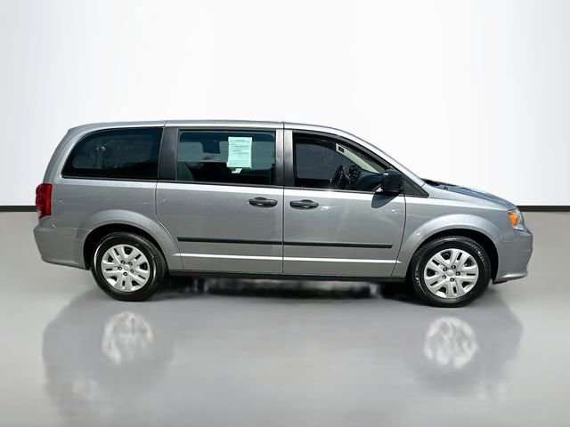 Used 2015 Dodge Grand Caravan American Value Package w/ UConnect Hands-Free Group image 5