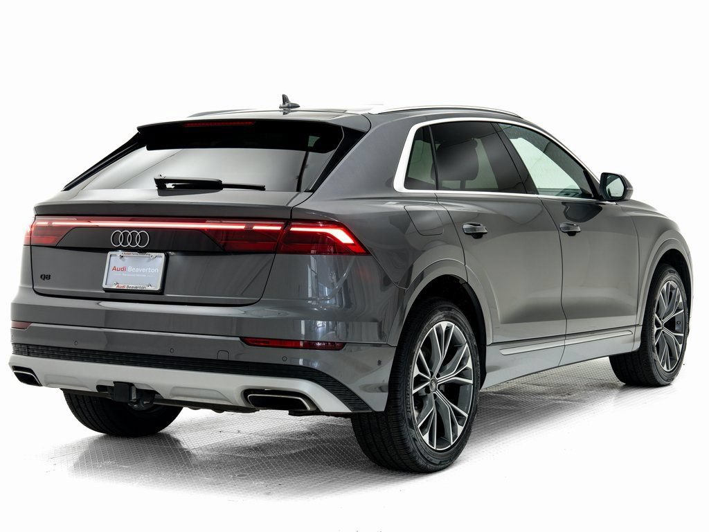 Used 2025 Audi Q8 Premium Plus w/ Premium Plus Package AWD/4WD image 3
