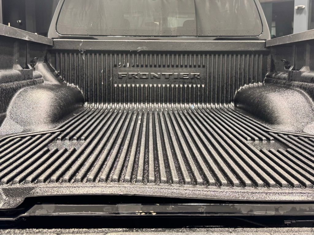 Certified 2023 Nissan Frontier SV image 27