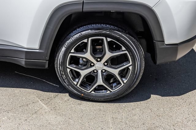 Used 2024 Jeep Compass Limited AWD/4WD image 13