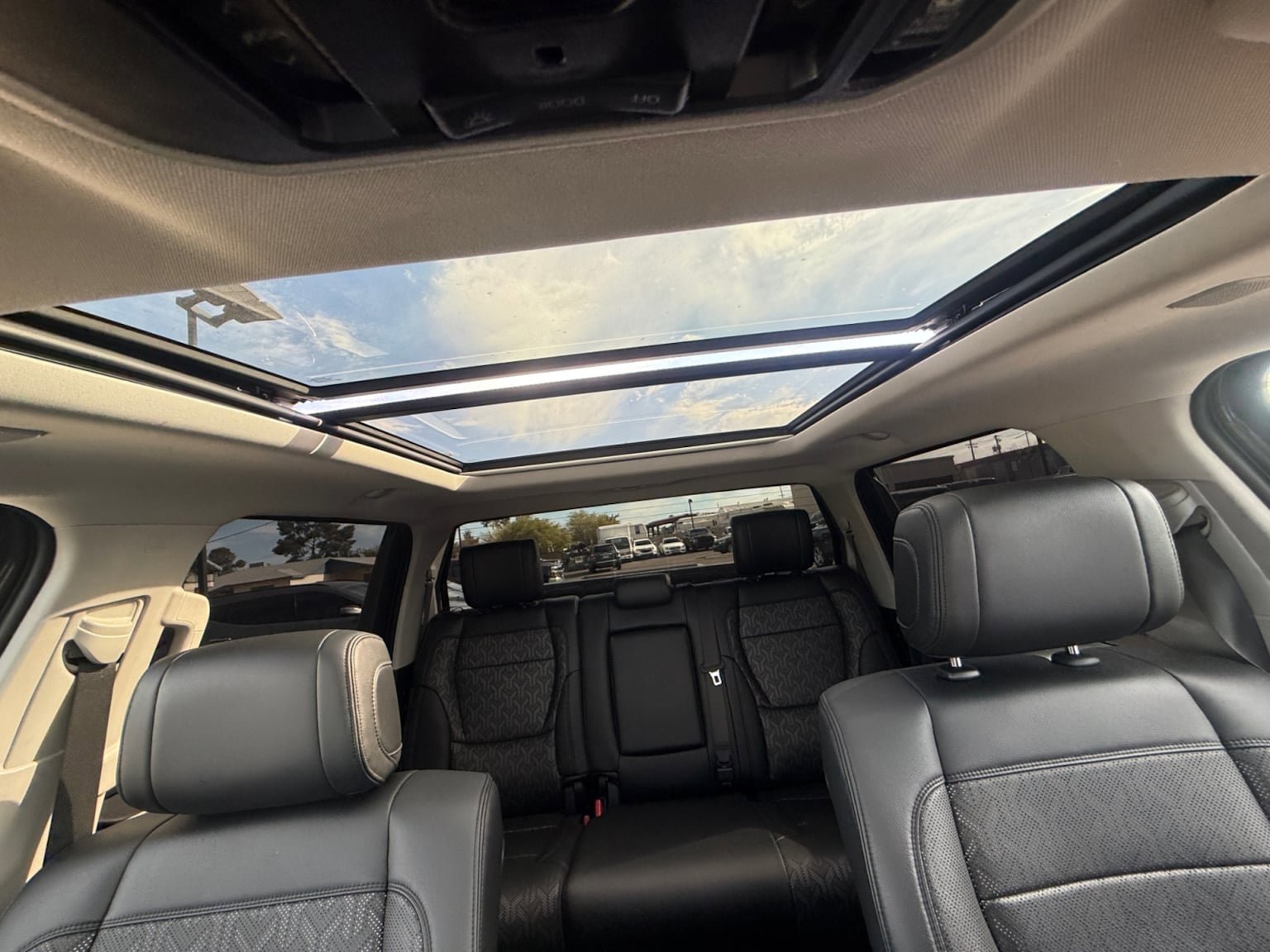 Used 2022 Toyota Tundra Limited w/ TRD Off-Road Package AWD/4WD image 23