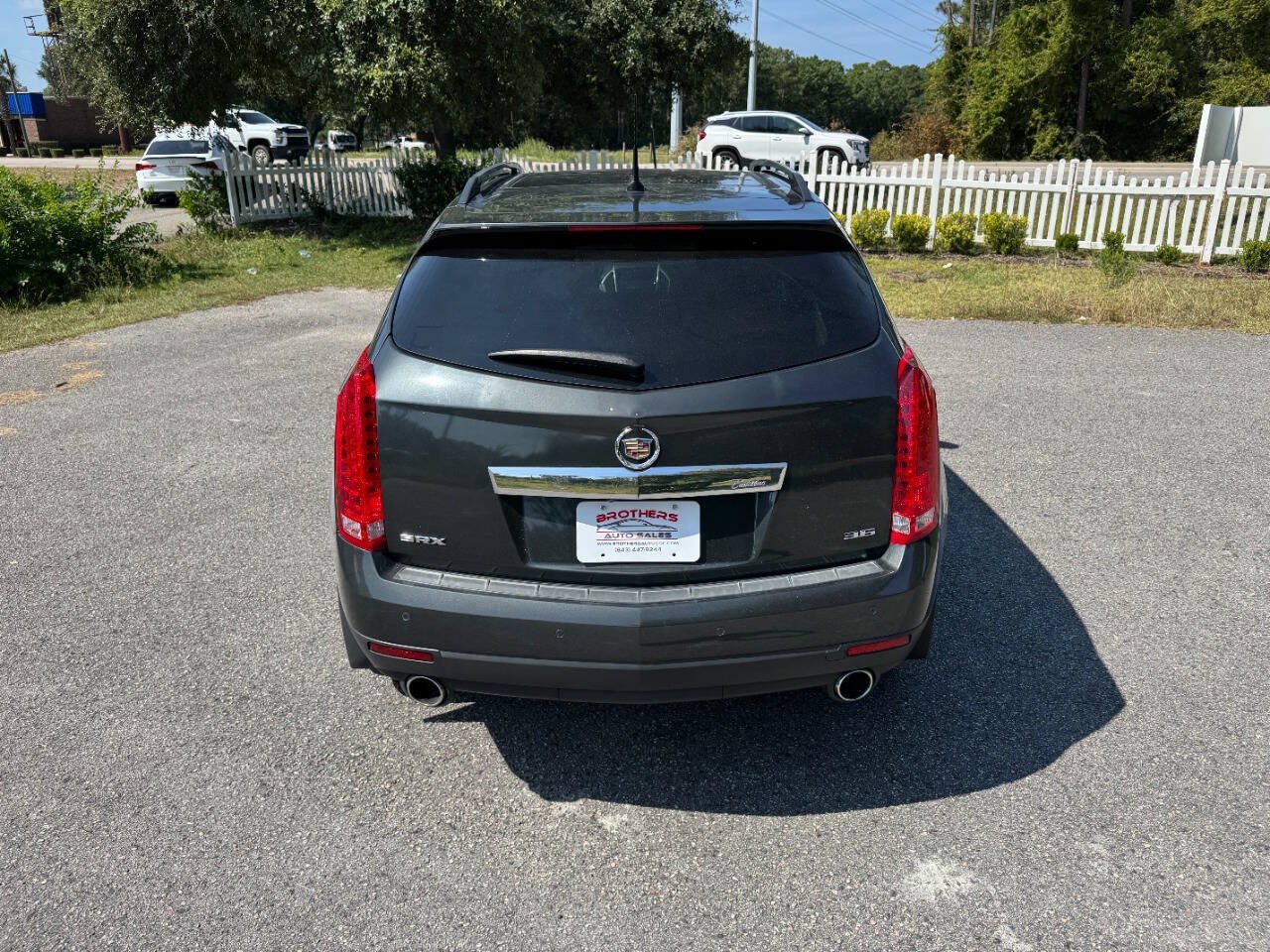 Used 2014 Cadillac SRX Luxury w/ Driver Awareness Package FWD image 5