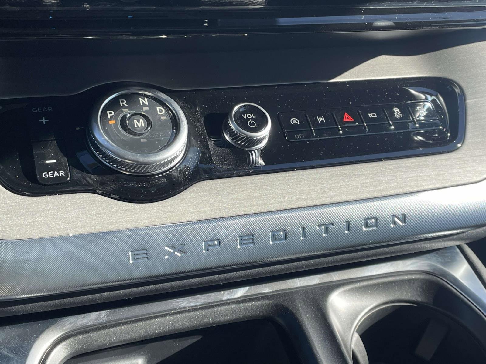 New 2026 Ford Expedition Platinum w/ Driver's Package image 13