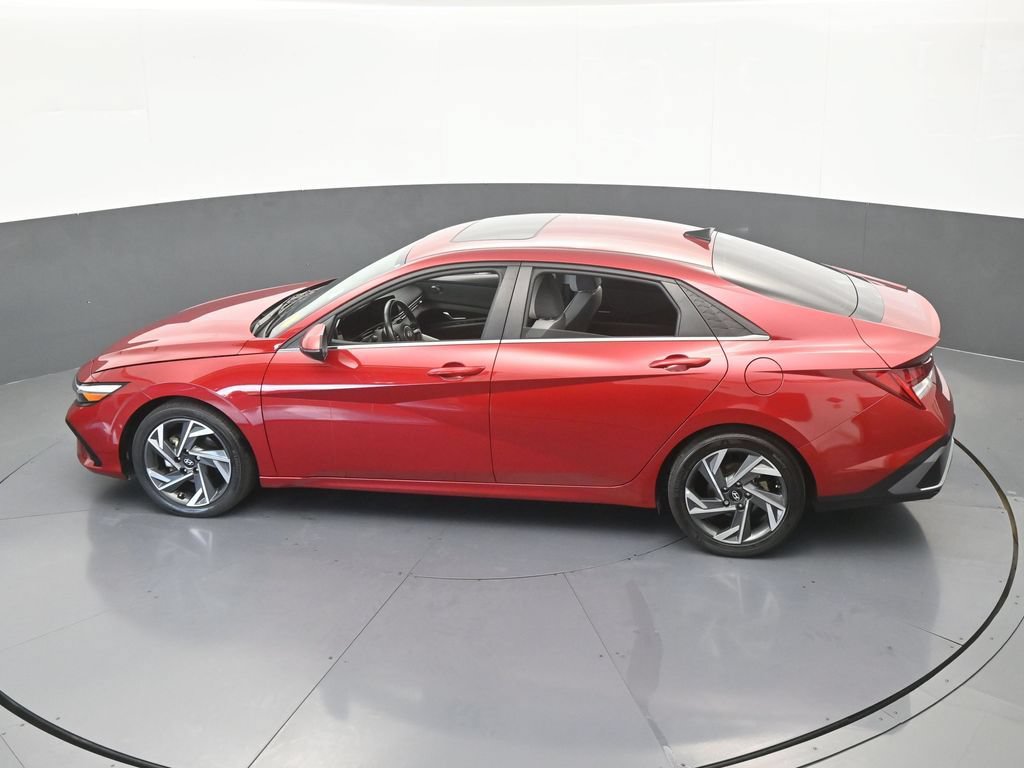 Used 2024 Hyundai Elantra Limited FWD image 48