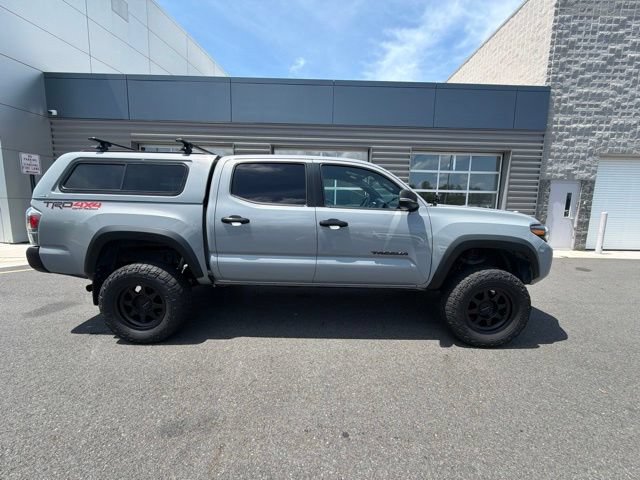 Used 2021 Toyota Tacoma TRD Off-Road AWD/4WD image 3