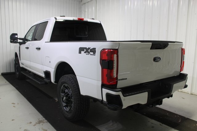 Used 2023 Ford F250 XL w/ STX Appearance Package image 4