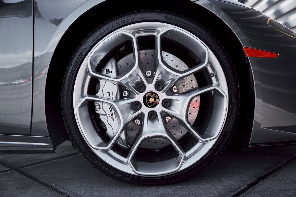 Used 2024 Lamborghini Huracan EVO AWD/4WD image 29