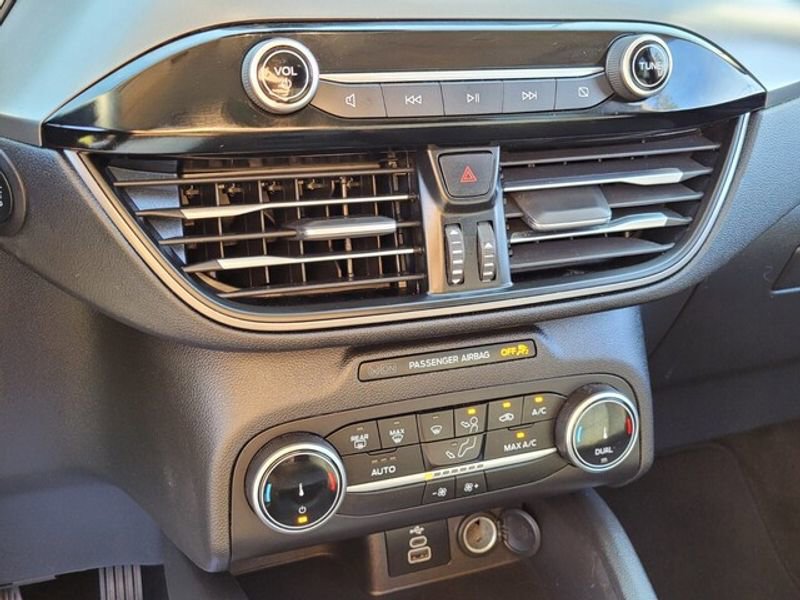 Used 2024 Ford Escape Active image 22