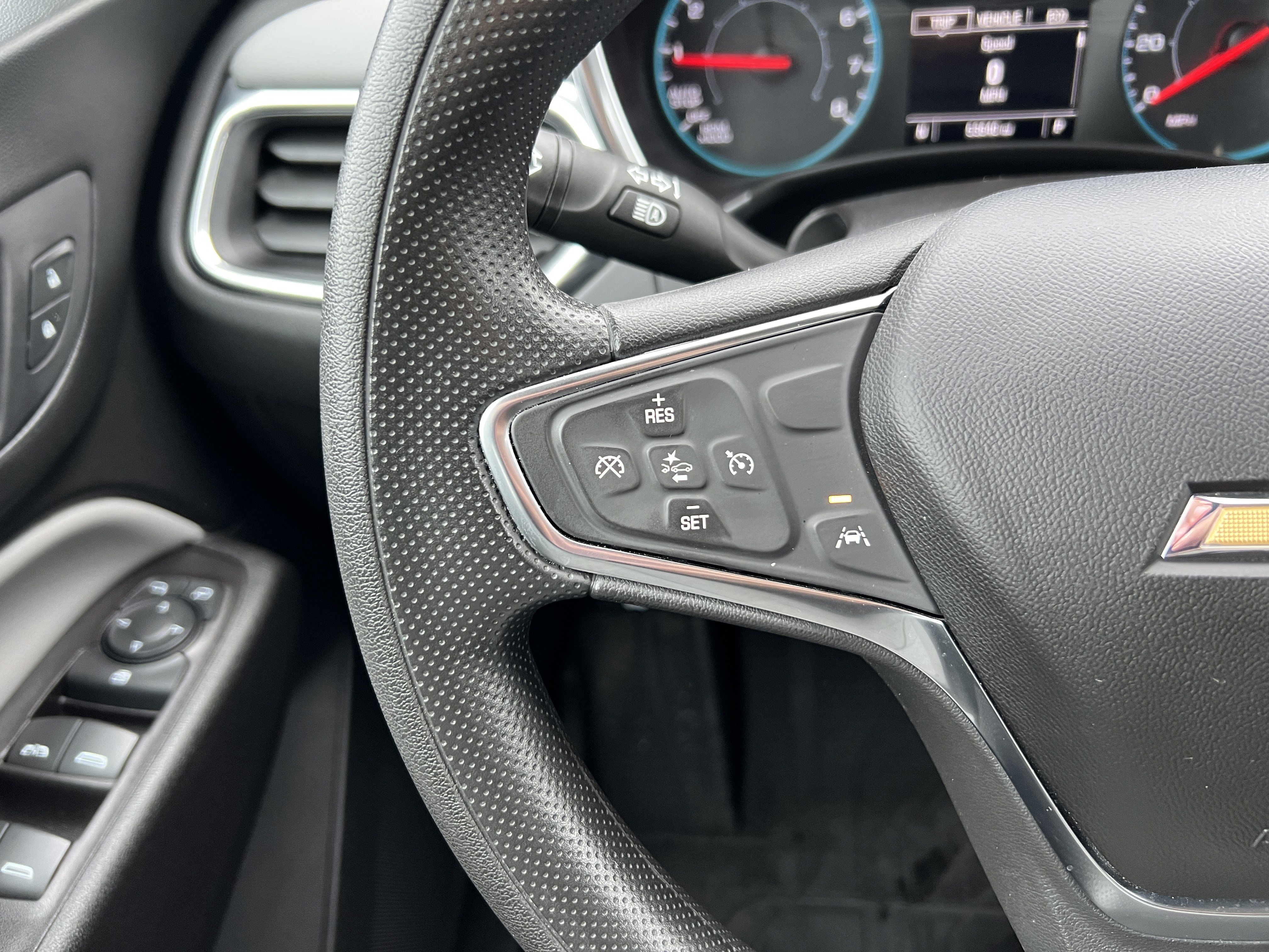 Certified 2022 Chevrolet Equinox LS w/ LPO, Floor Liner Package image 27