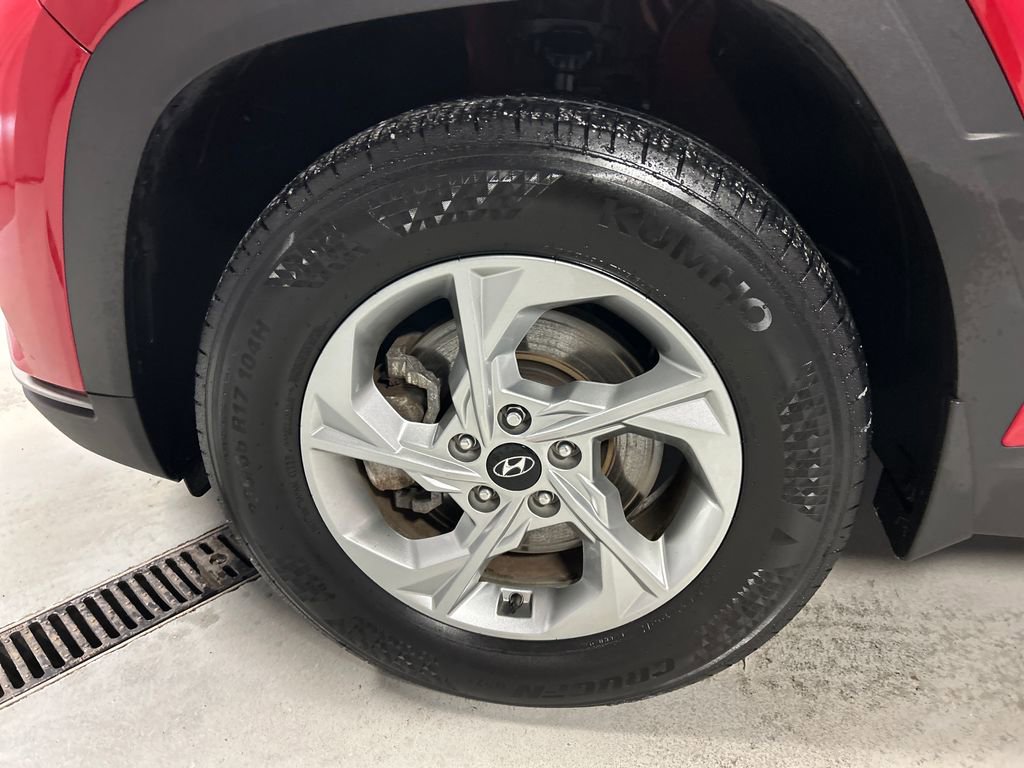 Used 2023 Hyundai Tucson SE image 9