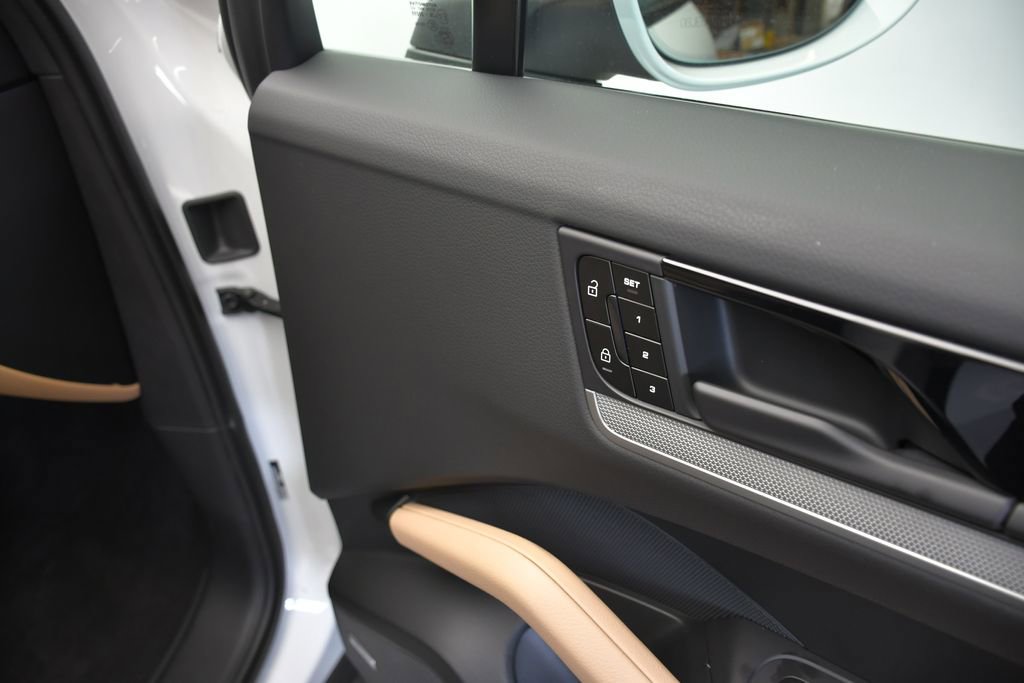 New 2026 Porsche Cayenne S AWD/4WD image 21