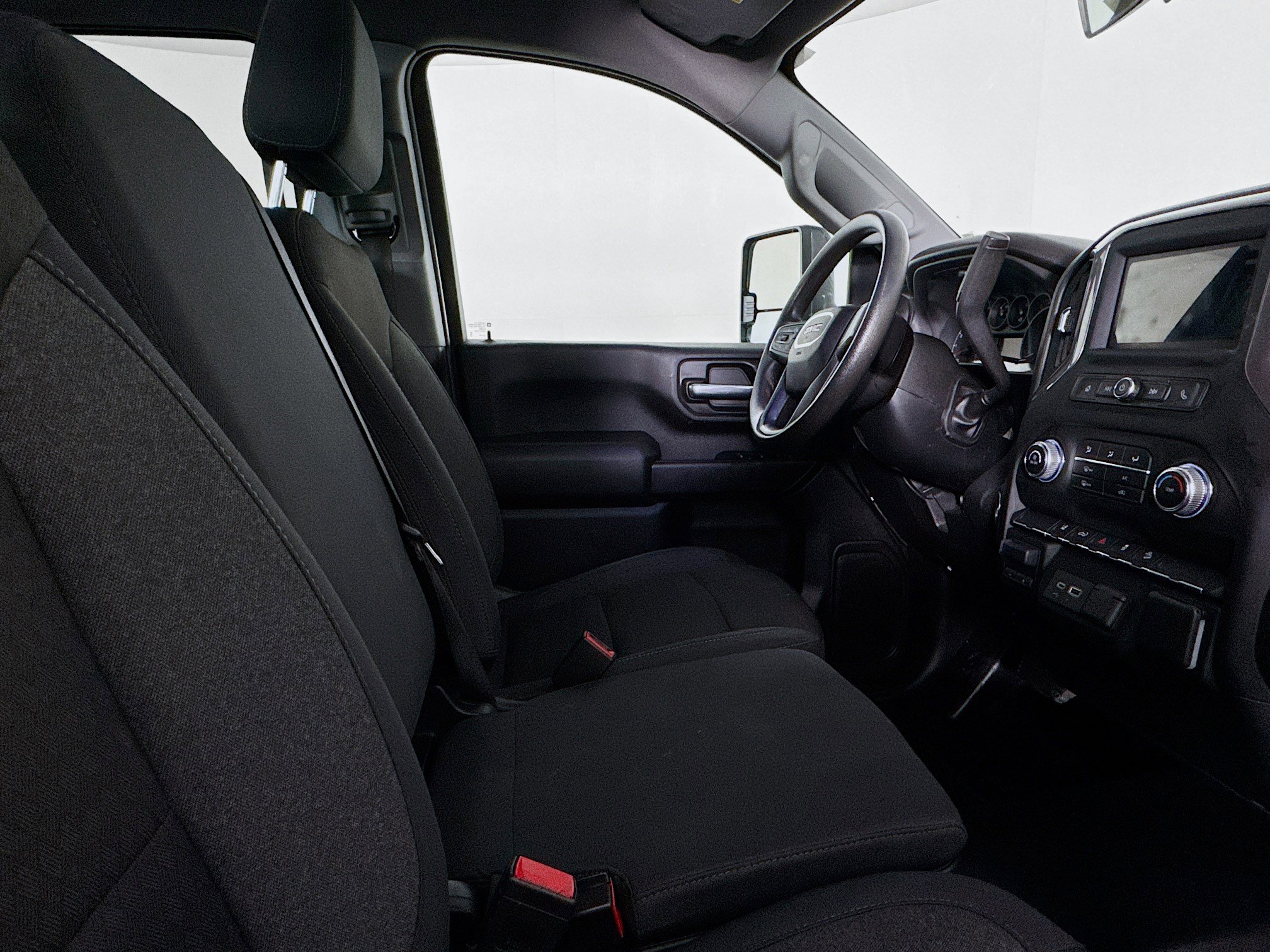 Used 2024 GMC Sierra 2500 Pro w/ Convenience Package image 26