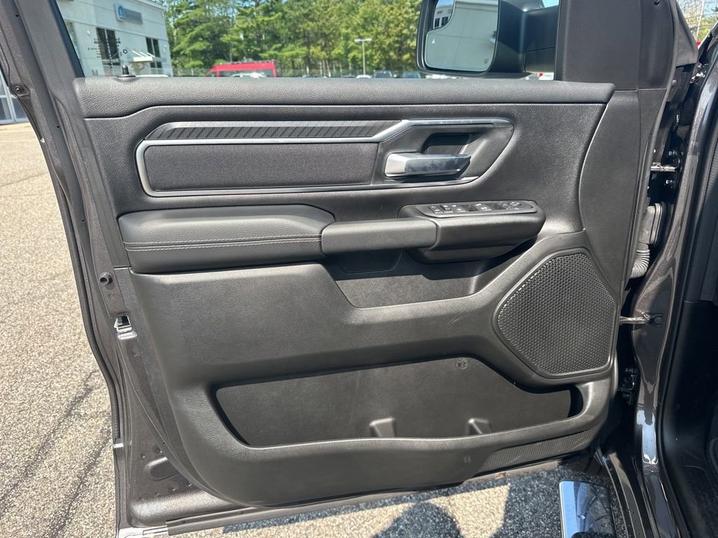 New 2026 RAM 1500 4x4 Crew Cab image 11