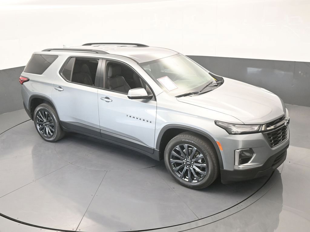 Used 2023 Chevrolet Traverse RS image 62