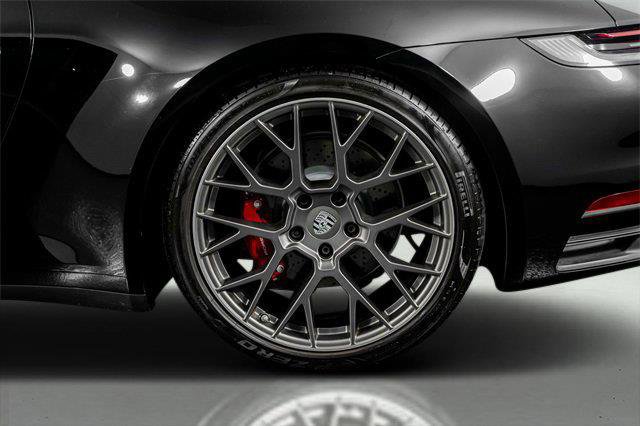 Used 2024 Porsche 911 Carrera 4S AWD/4WD image 15