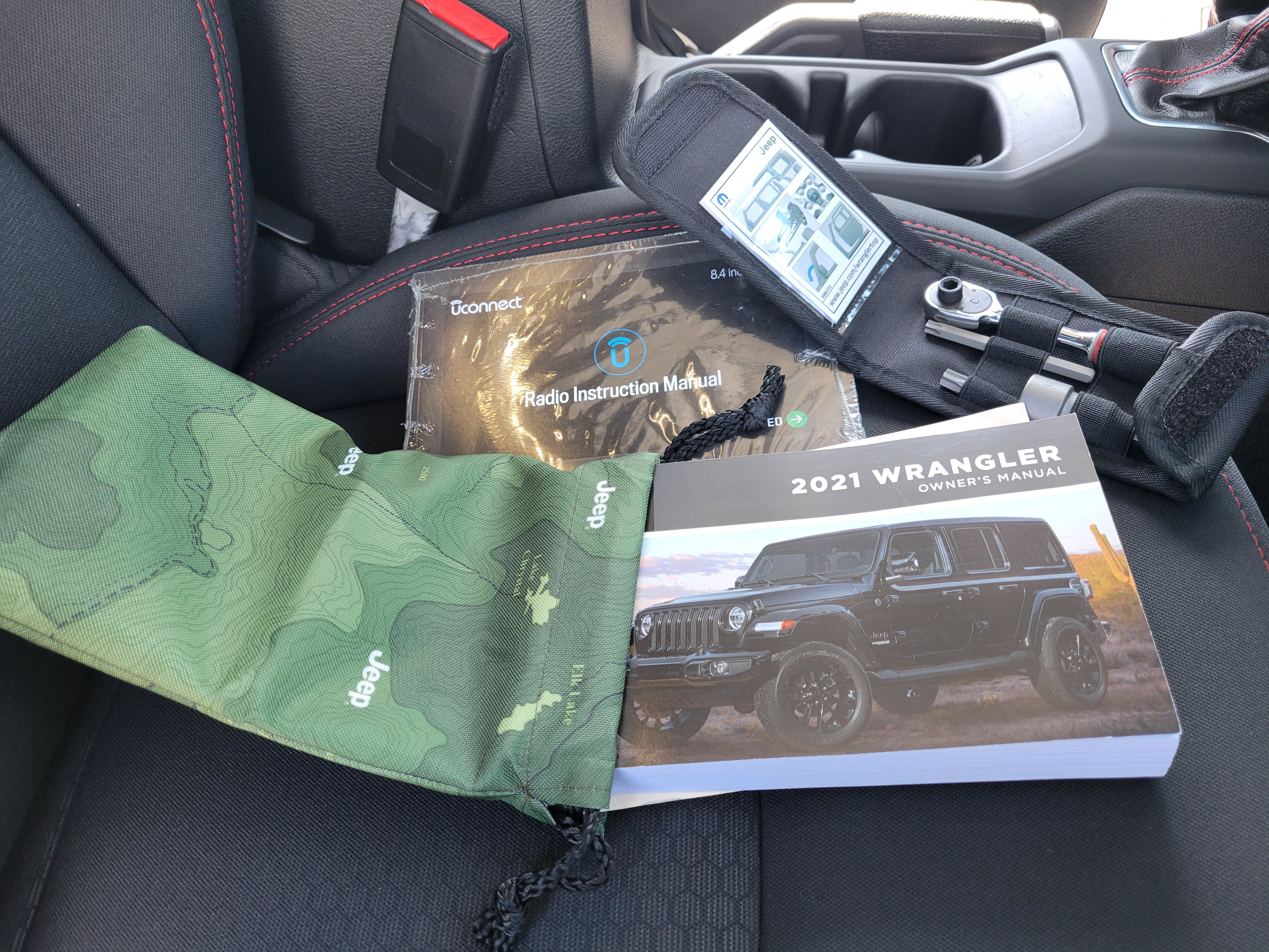 Used 2021 Jeep Wrangler Rubicon AWD/4WD image 40