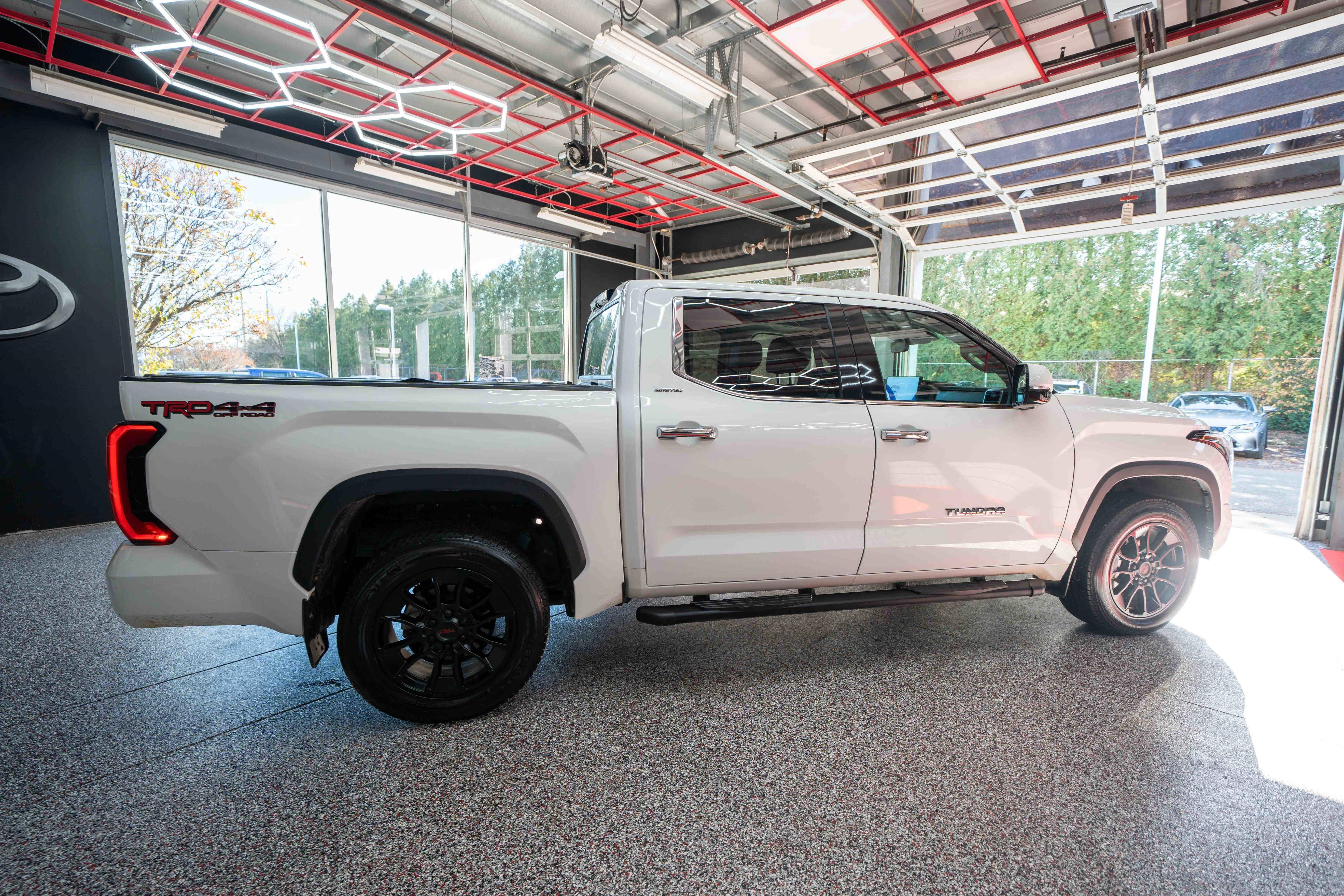 Used 2022 Toyota Tundra Limited w/ TRD Off-Road Package image 4
