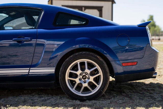 Used 2007 Ford Mustang Shelby GT500 RWD image 5