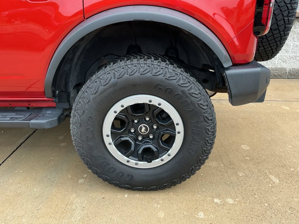 Used 2022 Ford Bronco Outer Banks w/ Sasquatch Package AWD/4WD image 6