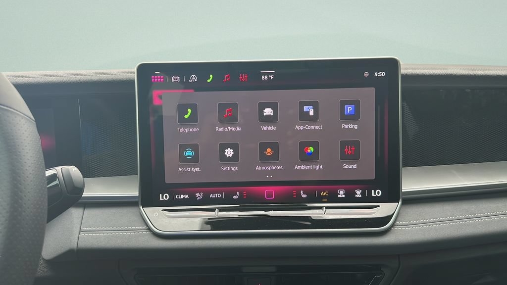New 2026 Volkswagen Tiguan SE R-Line FWD image 16