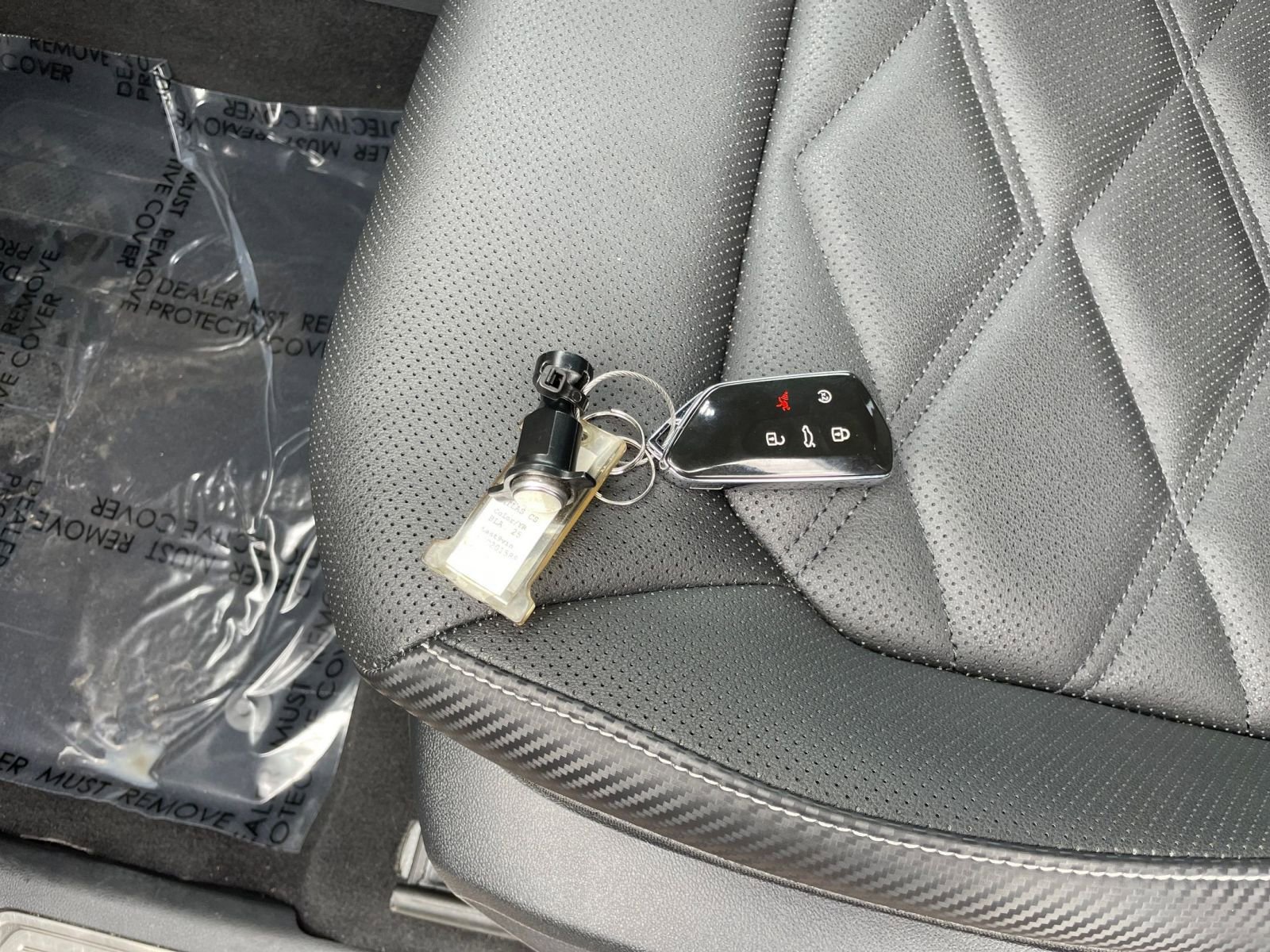 Used 2025 Volkswagen Atlas Cross Sport SE FWD image 28