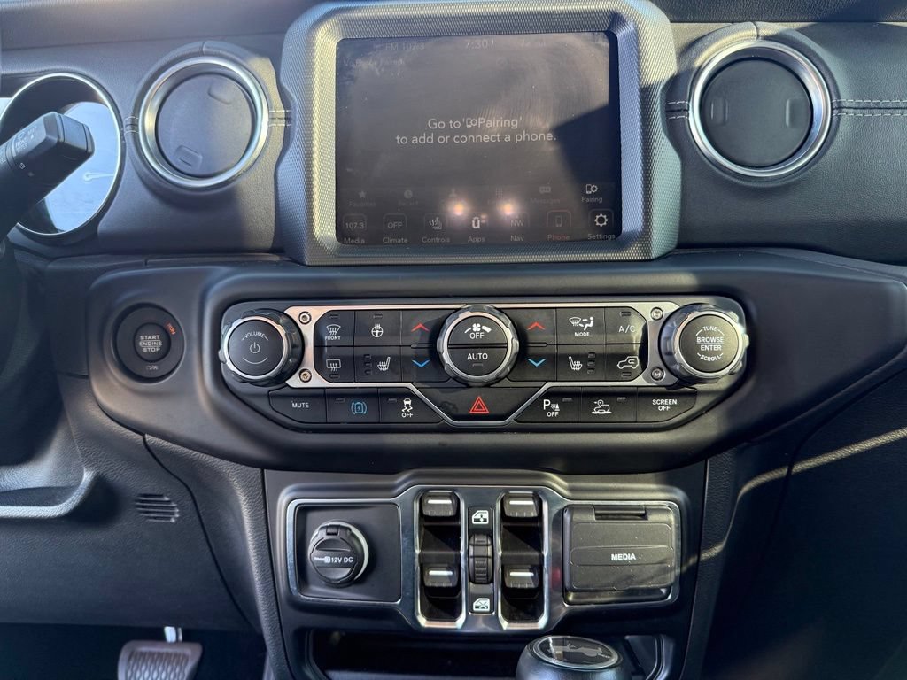 Used 2021 Jeep Wrangler Unlimited Sahara w/ Cold Weather Group AWD/4WD image 26
