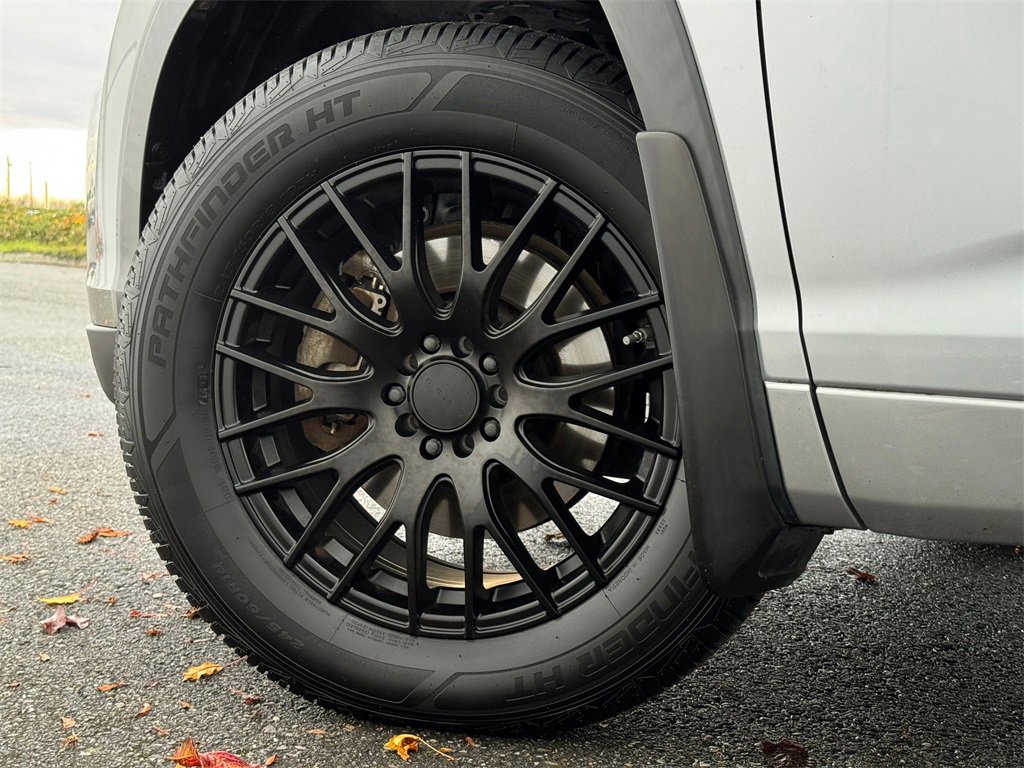 Used 2014 Toyota Highlander Limited image 27