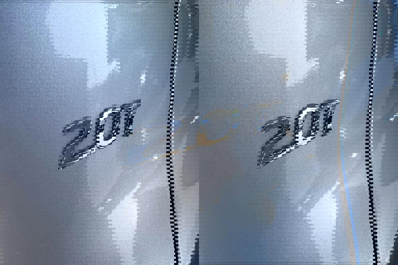 Used 2020 Hyundai Santa Fe Limited w/ Cargo Package image 10