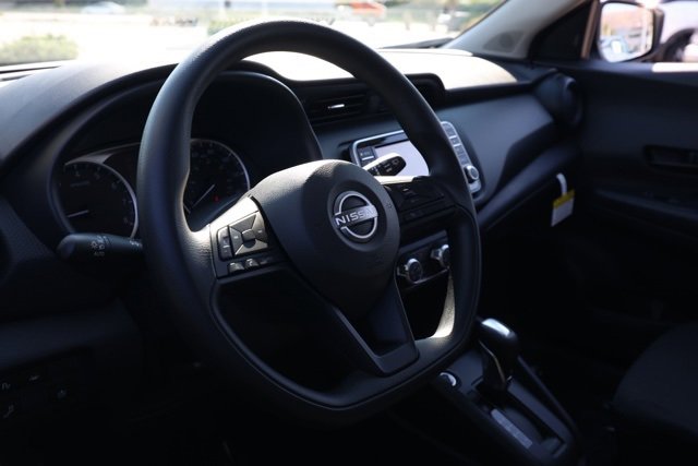 New 2025 Nissan Kicks Play S image 14