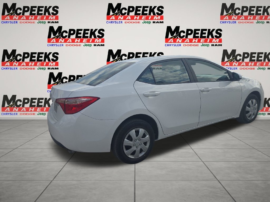 Used 2017 Toyota Corolla L w/ Carpet Mat Package (TMS) FWD image 5