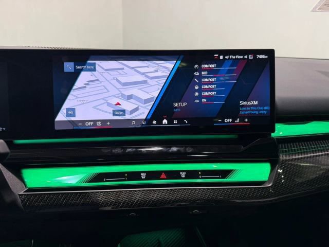 Used 2025 BMW M5 w/ Executive Package image 21